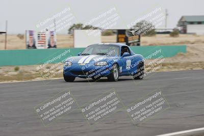 media/Jun-01-2025-CalClub SCCA (Sun) [[eae223c5dd]]/Group 5/Race (Front Straight)/